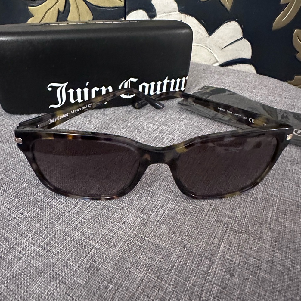 Juicy Couture Brown Tortise Patterned Sunglasses